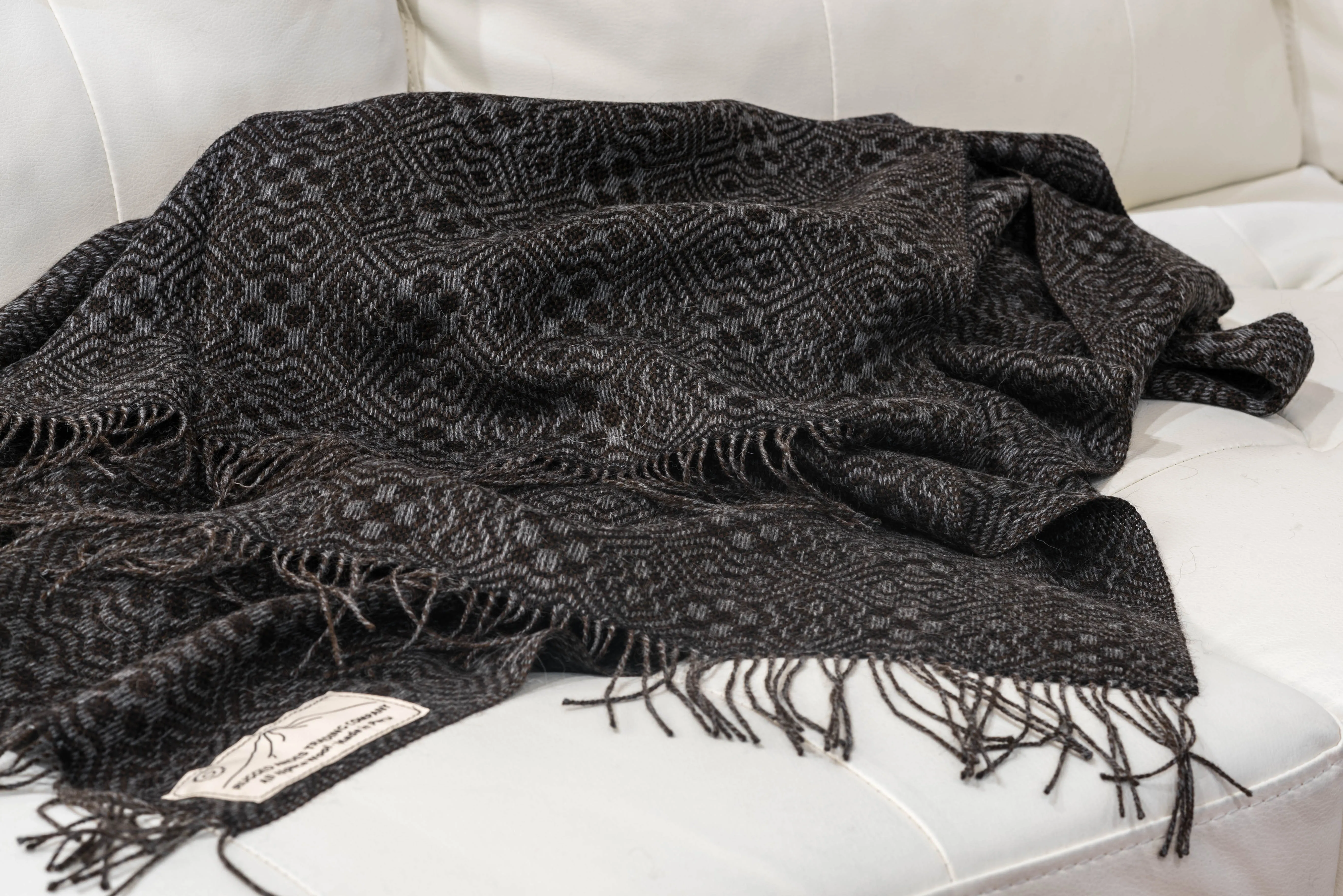 100% Alpaca Wool Throw (Grey and Black)