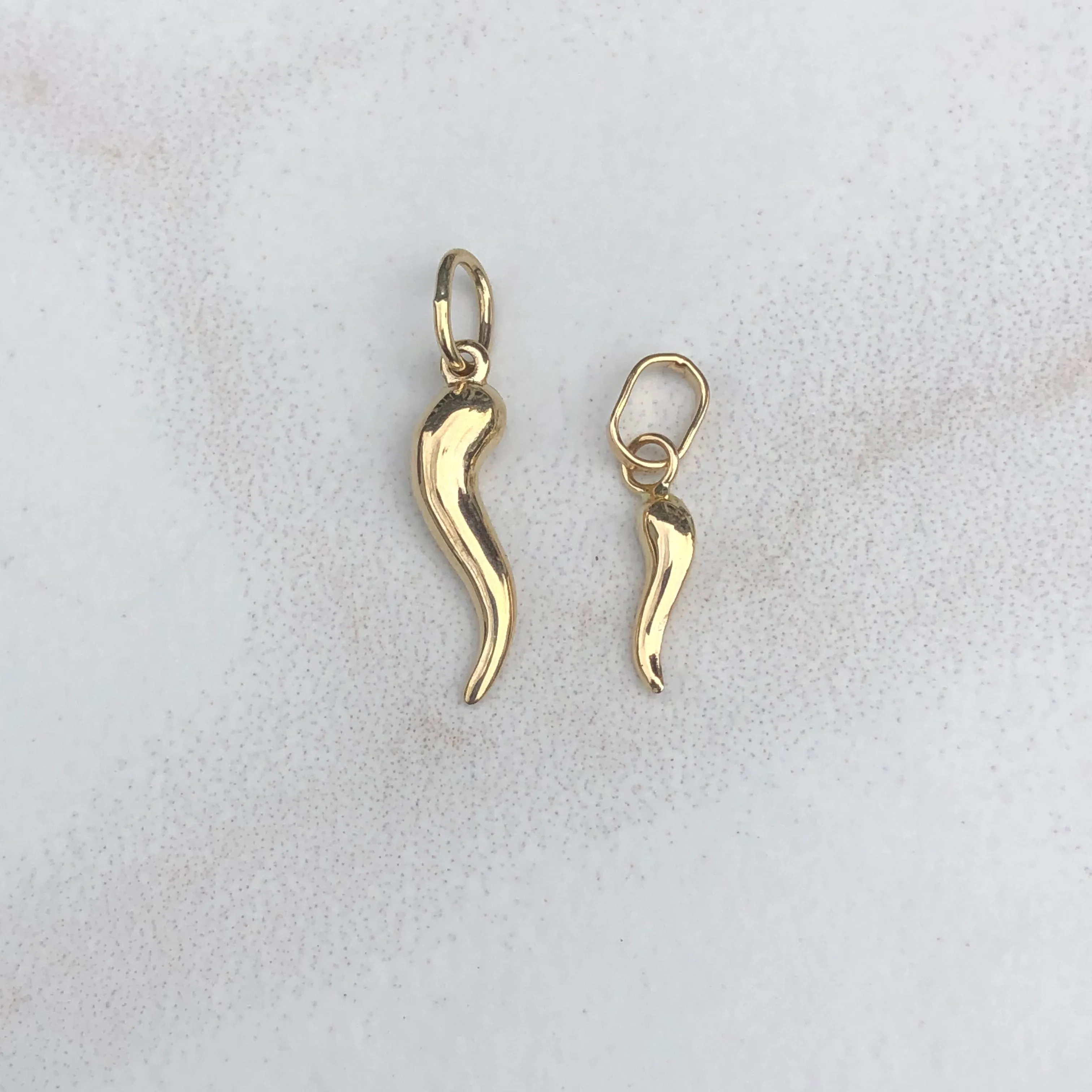 10KT Yellow Gold "Cornicello" Italian Horn Pendant Charm 20mm