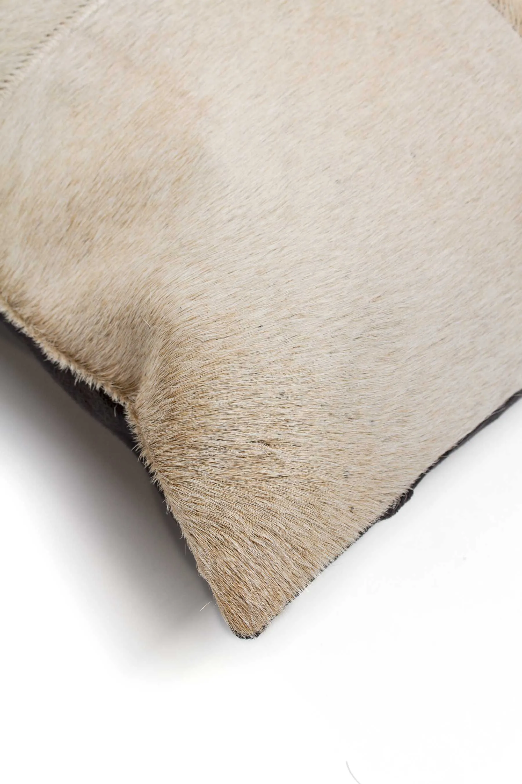 18" x 18" x 5" Natural Quattro Pillow
