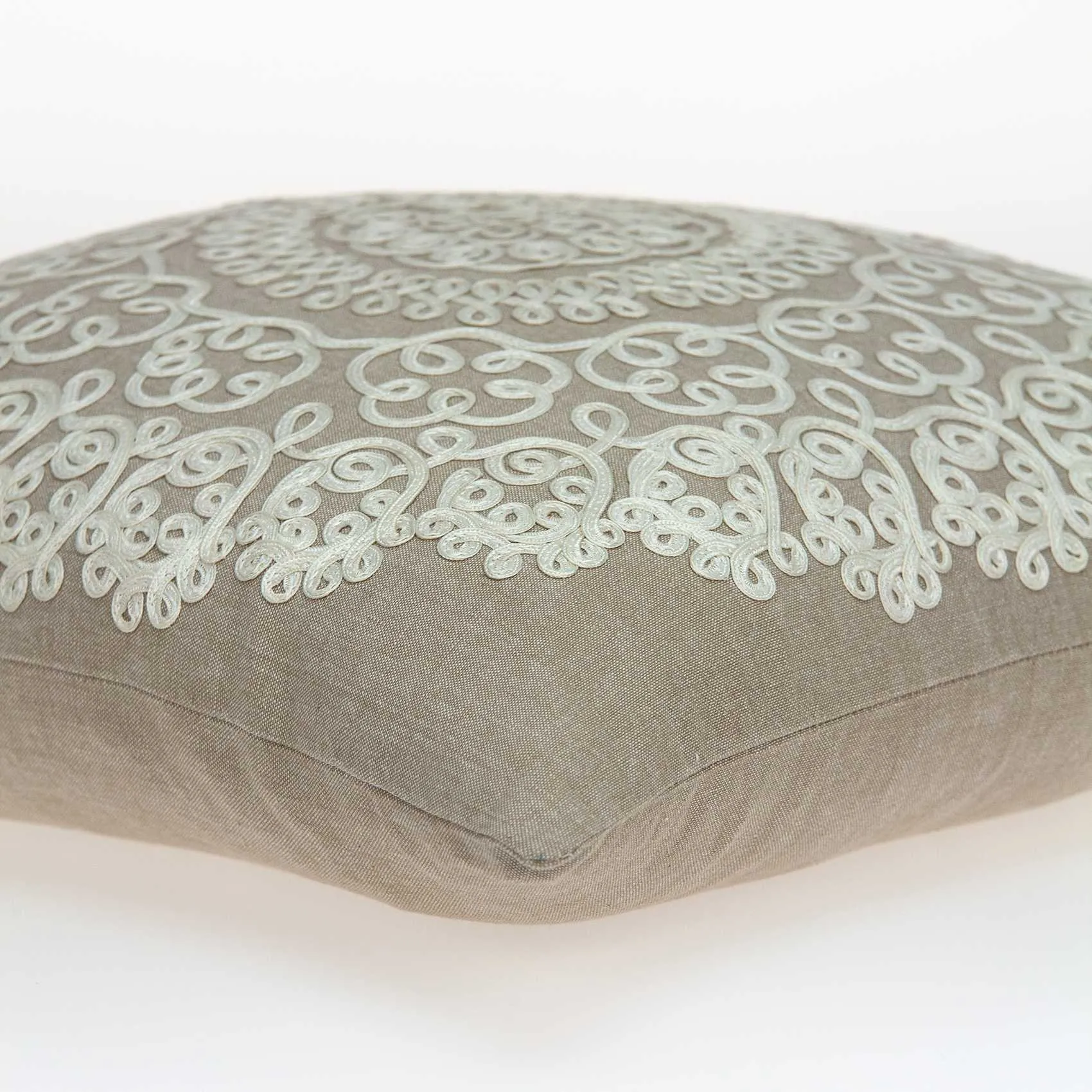 20" x 0.5" x 20" Traditional Tan Pillow Cover