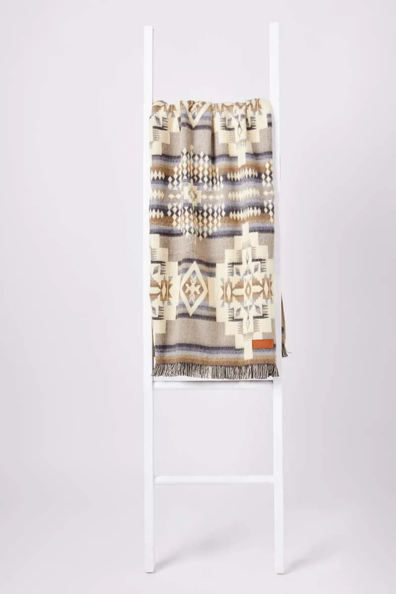 Andes Throw