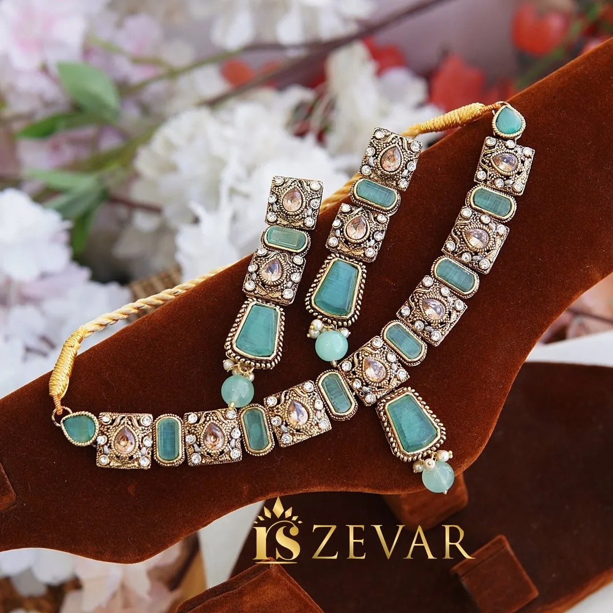 Antique Gemstones Necklace Guluband Set