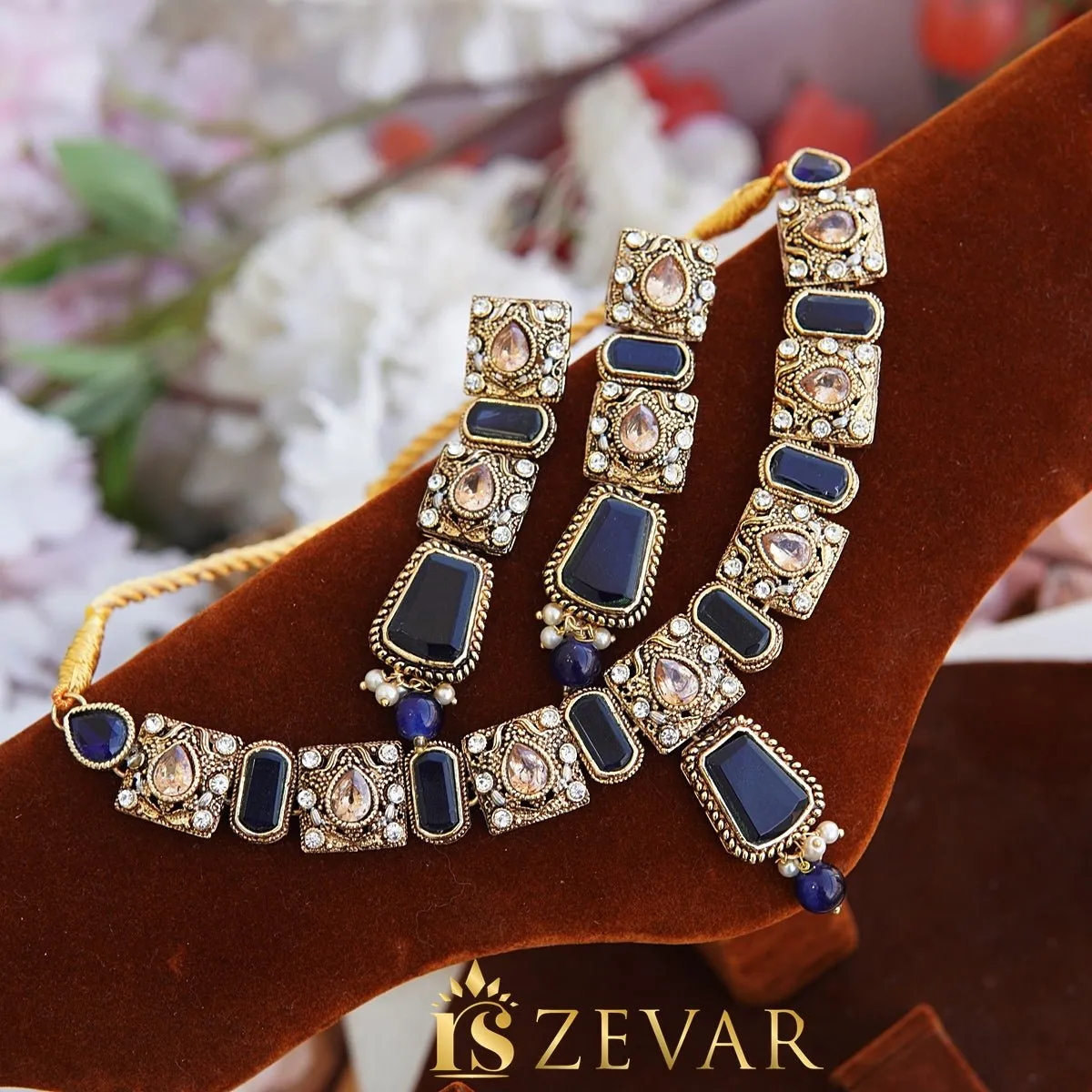 Antique Gemstones Necklace Guluband Set