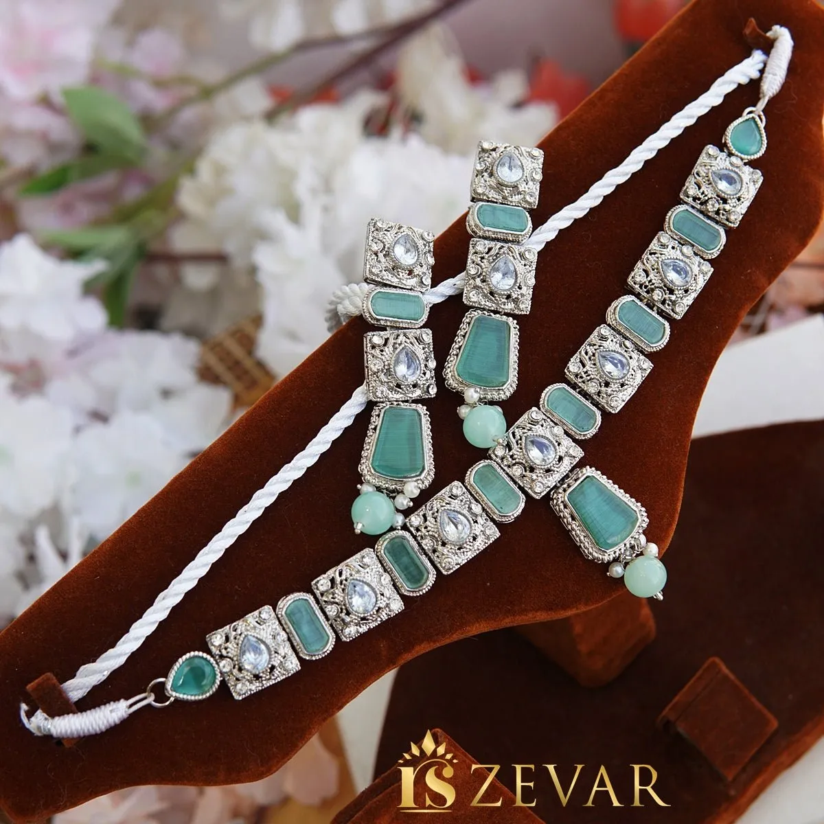Antique Gemstones Necklace Guluband Set