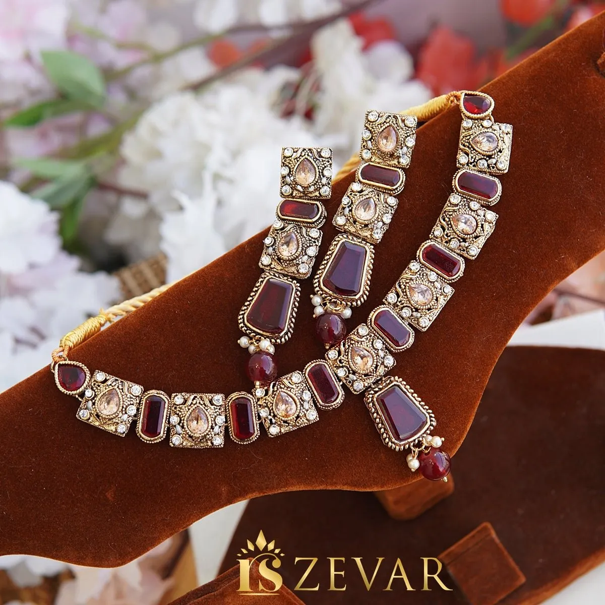 Antique Gemstones Necklace Guluband Set