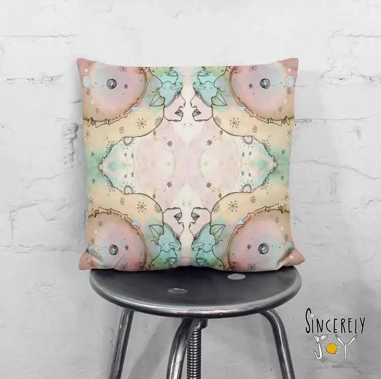 Art Throw Pillow 'Turn Around 3'