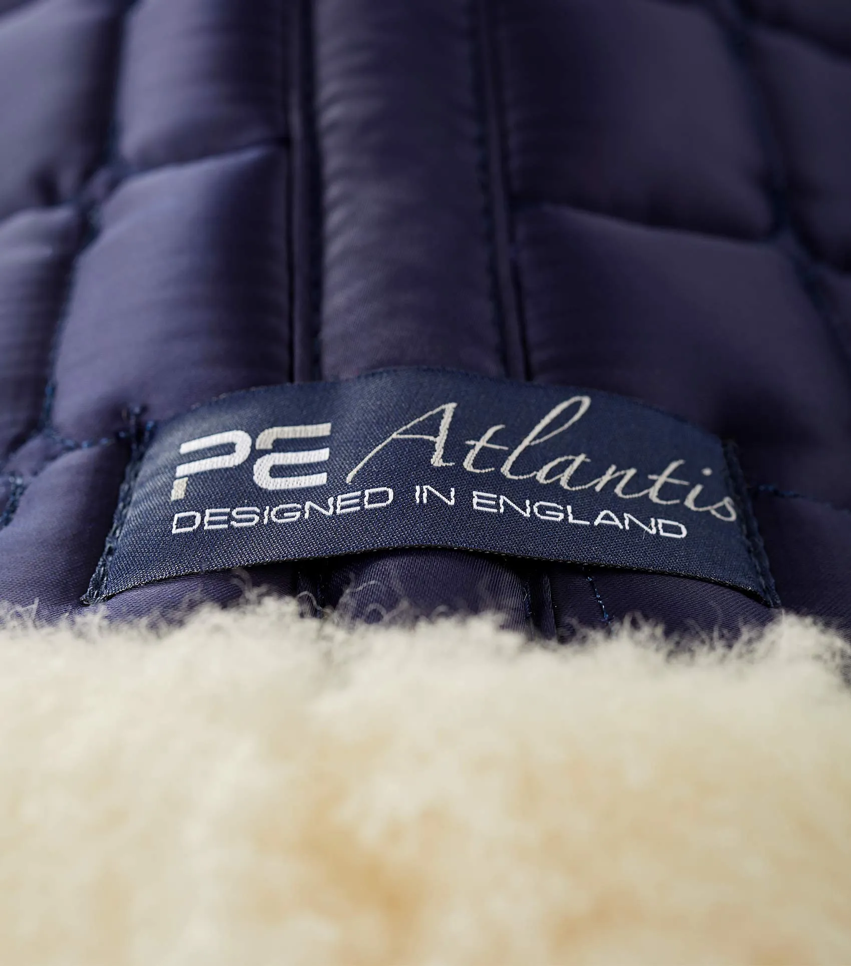 Atlantis CC Satin Wool GP/Jump Square Navy/Natural Wool