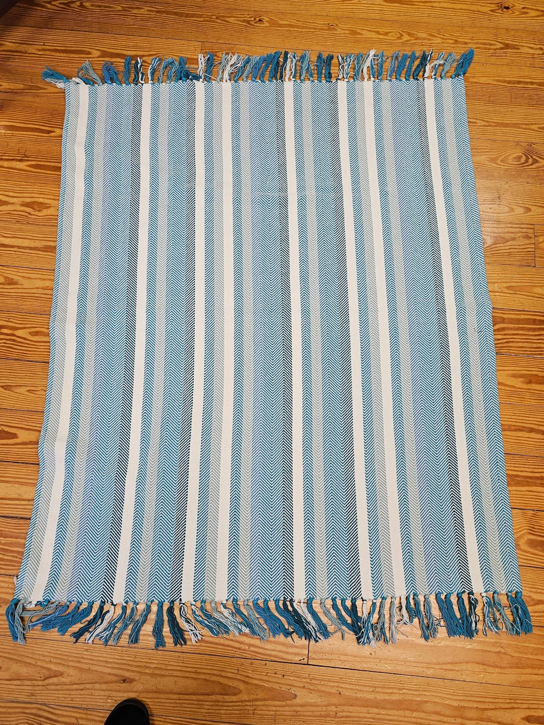 Beautiful Vintage Turquoise Zig Zag Throw