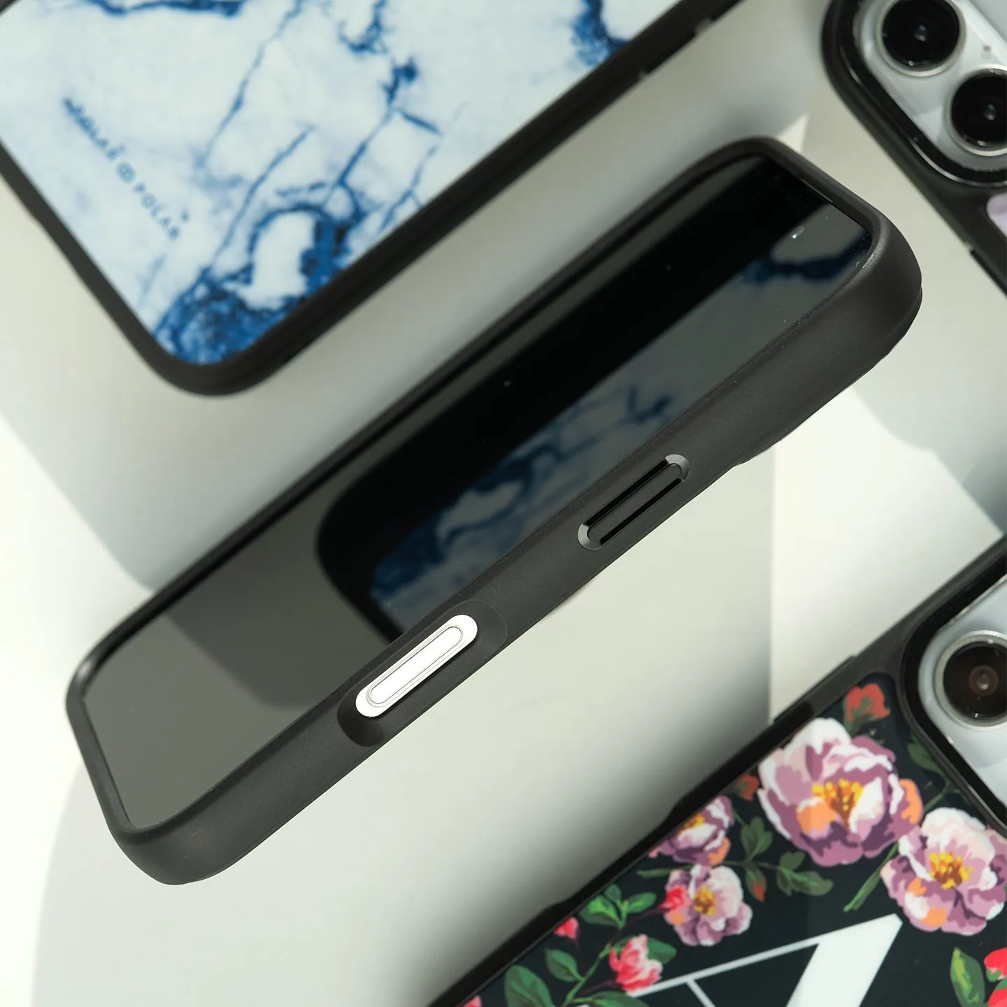 Beige Terrazzo - iPhone 16 Frosted Black Bumper MagSafe Case