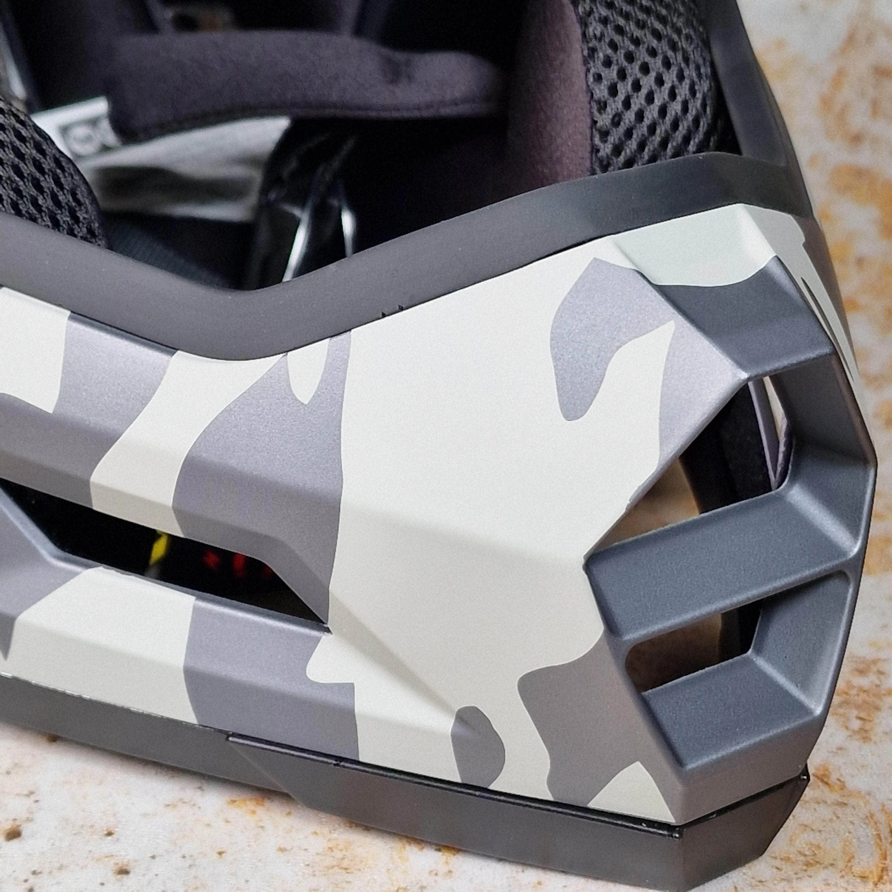Bell Sanction 2 Full Face Helmet DLX Mips Ravine Matte Grey / Black