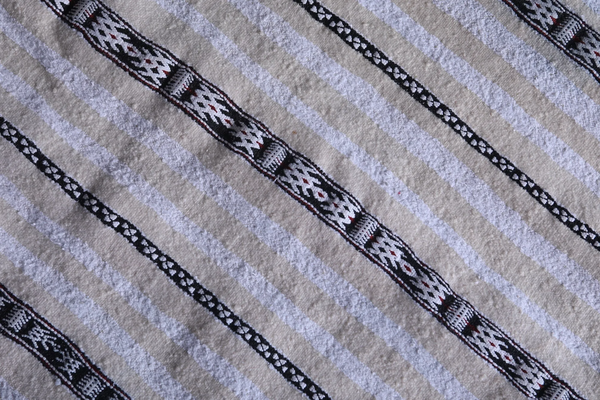 Berber Wedding Blanket - 3.7 x 5.8 FT | Handwoven Moroccan Rug