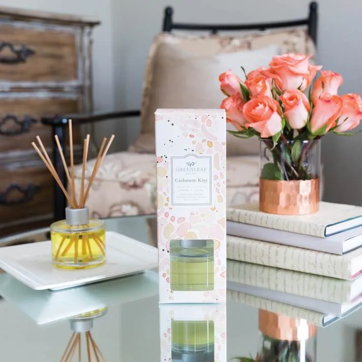 Cashmere Kiss Signature Reed Diffuser