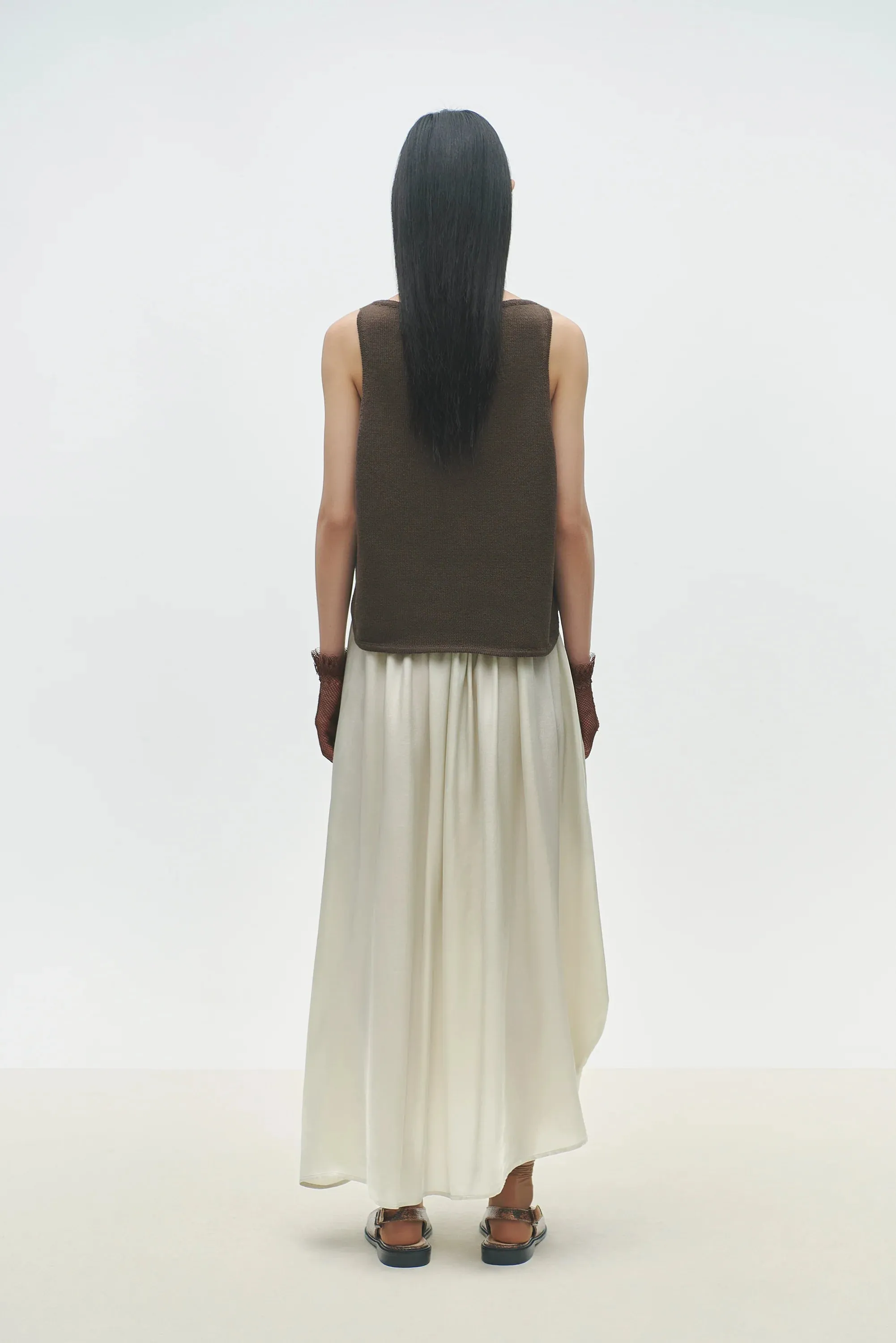 Cordera - Boat-Neck Waistcoat (Brown)