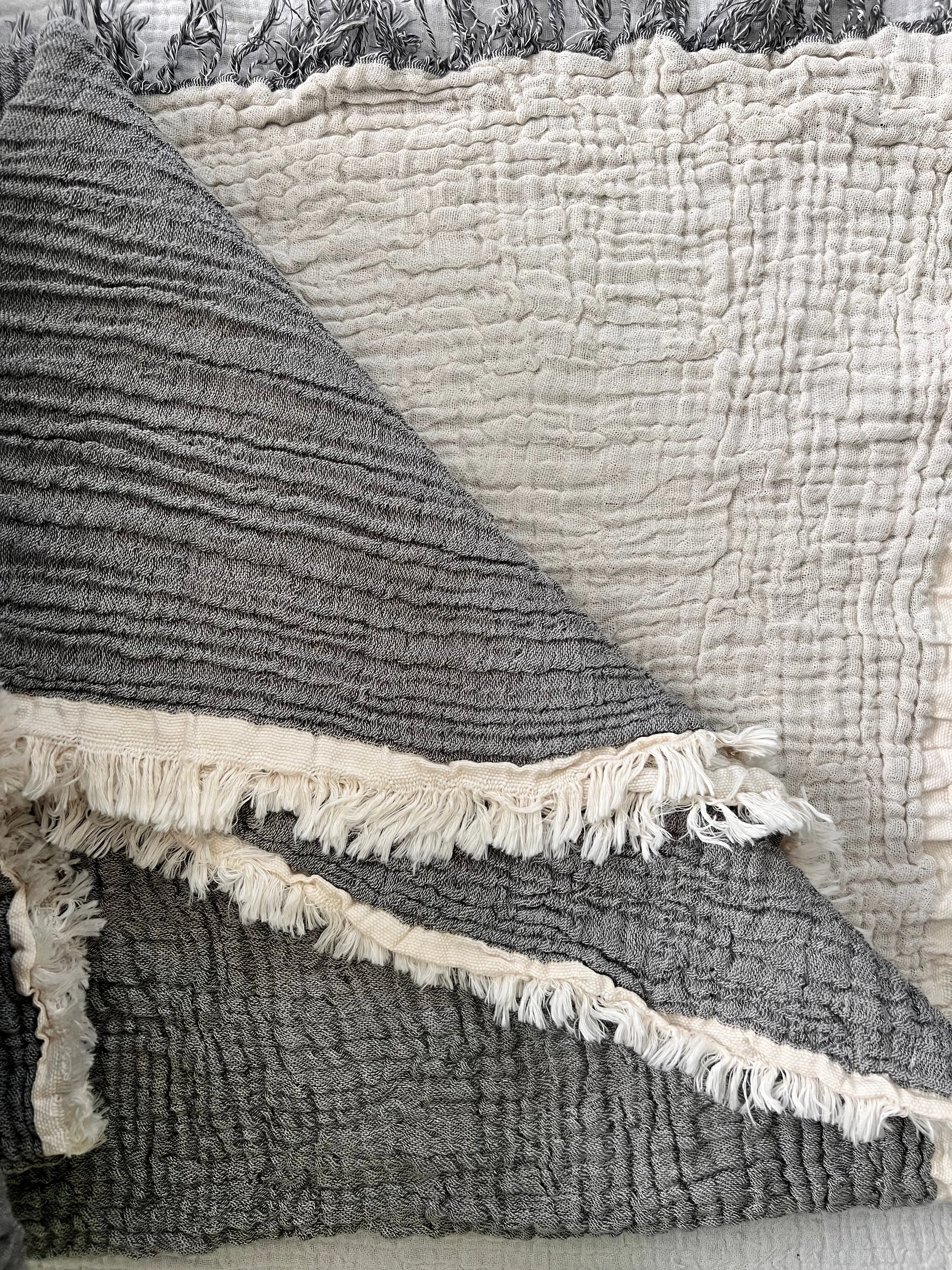 Crinkled Muslin Bed Blanket