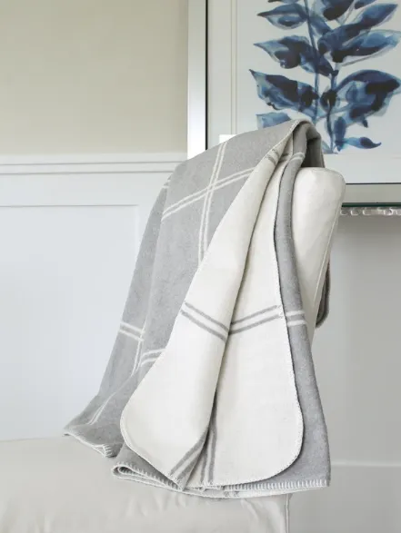 Double Face Windowpane Throw