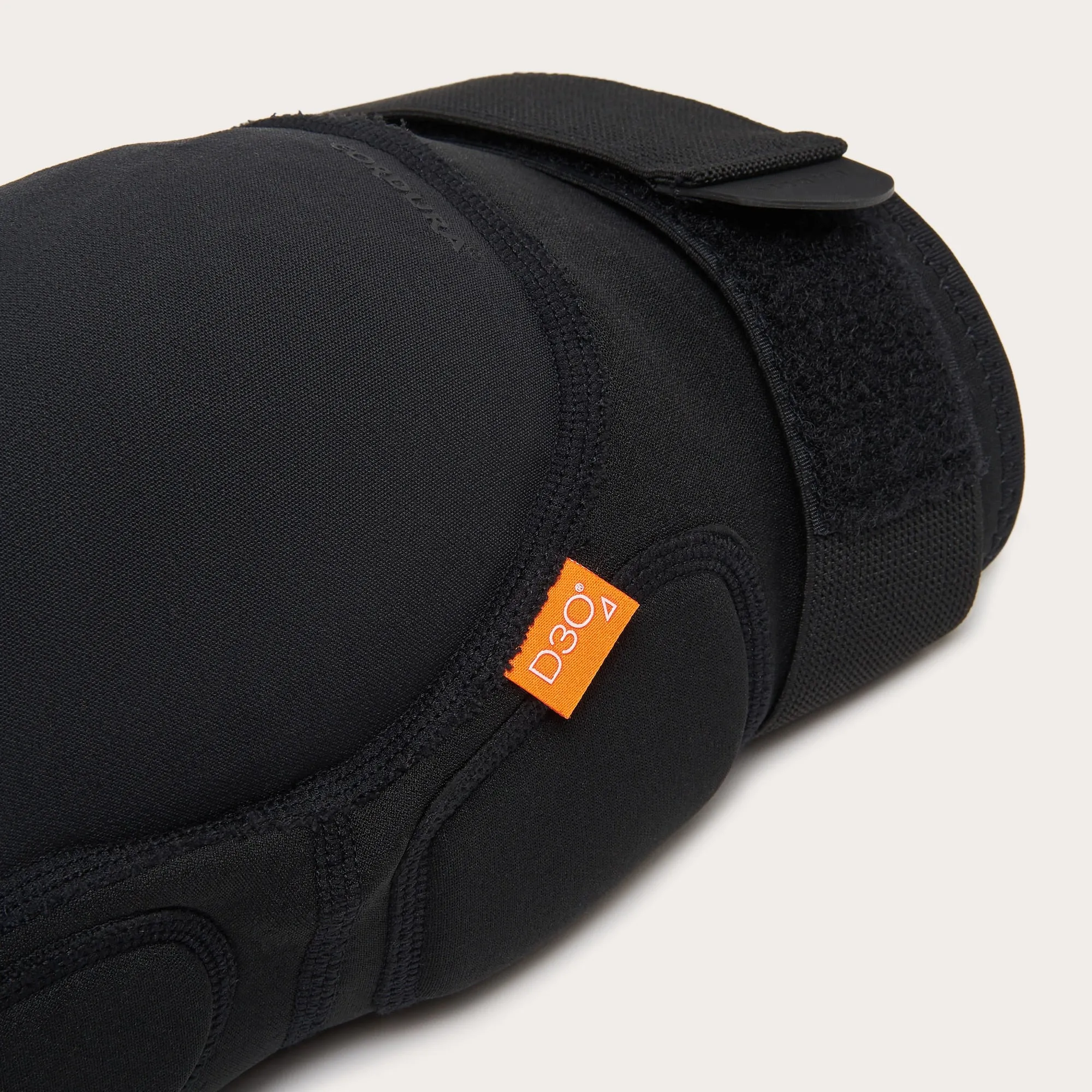 Drop In D30 Knee Guard