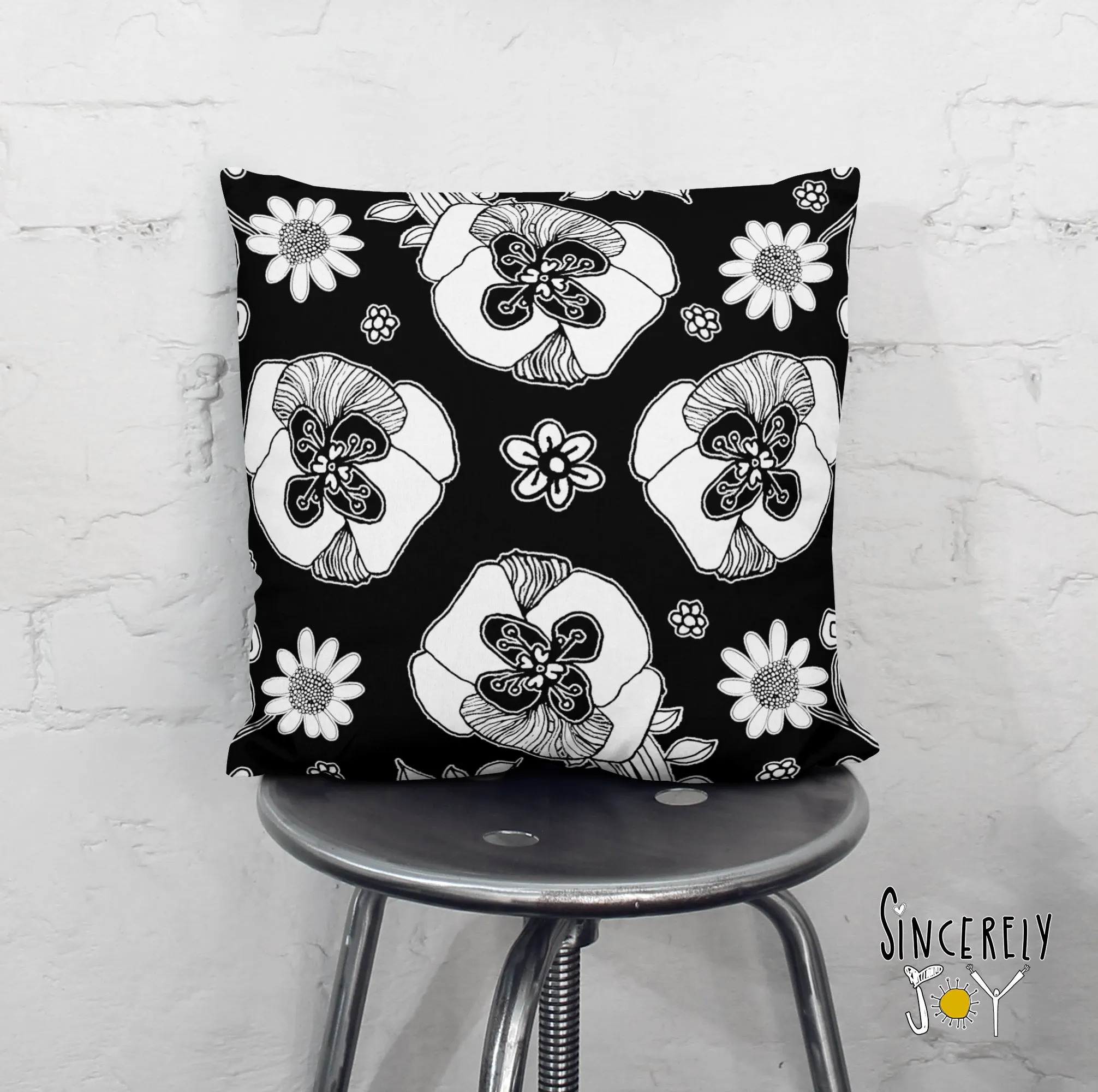 Floral Throw Pillow 'Birds of a Flower 05'