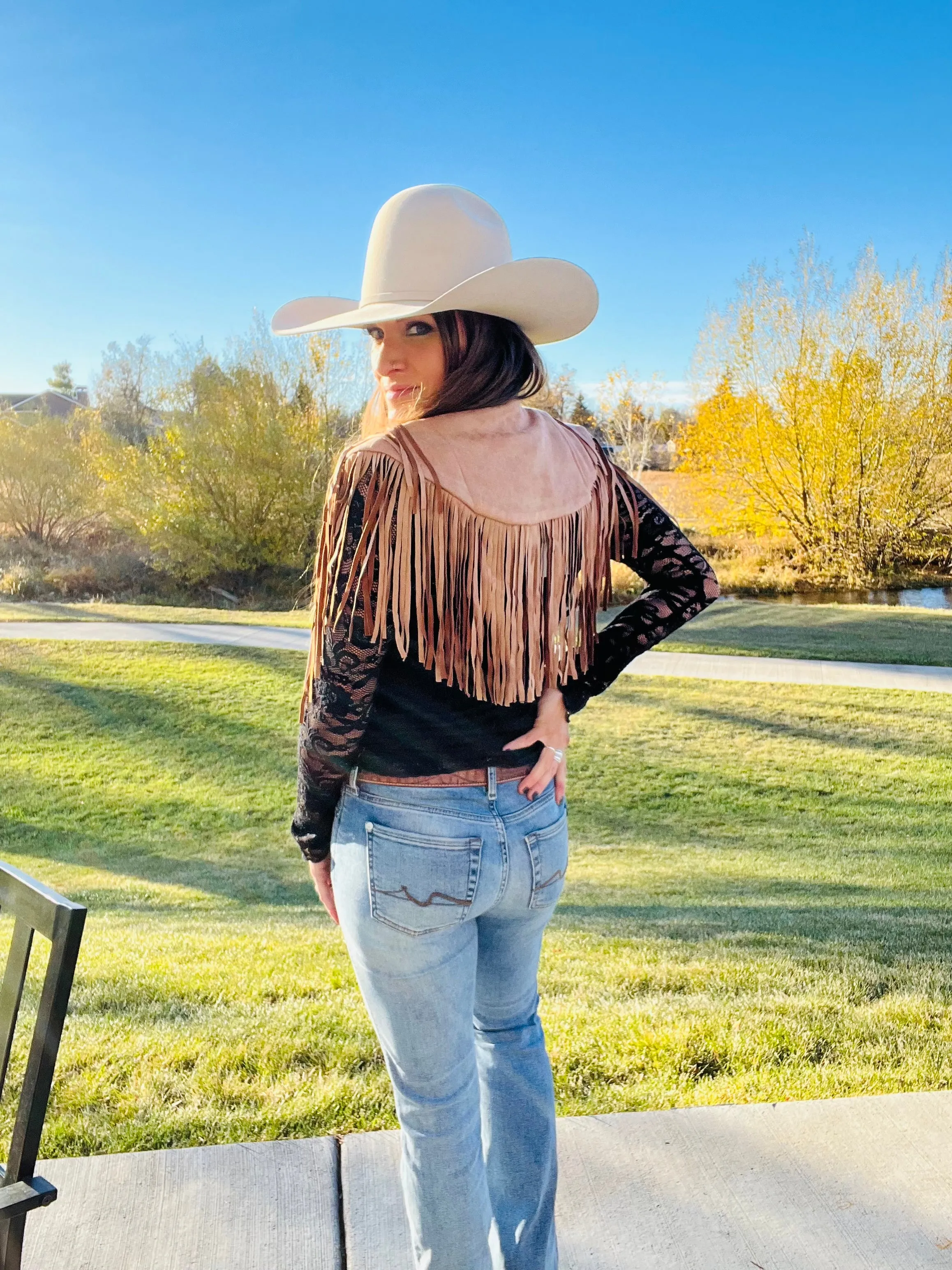 Fringe Collar