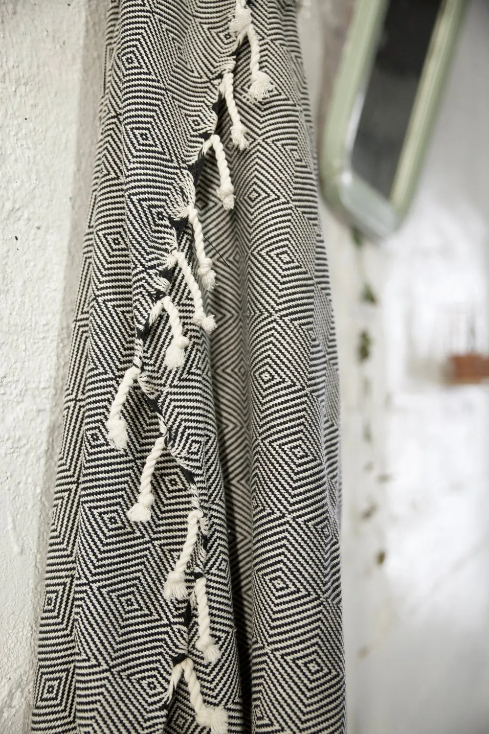 Handwoven Boz Pestemal Towel in Black/White