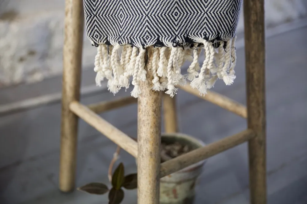 Handwoven Boz Pestemal Towel in Black/White