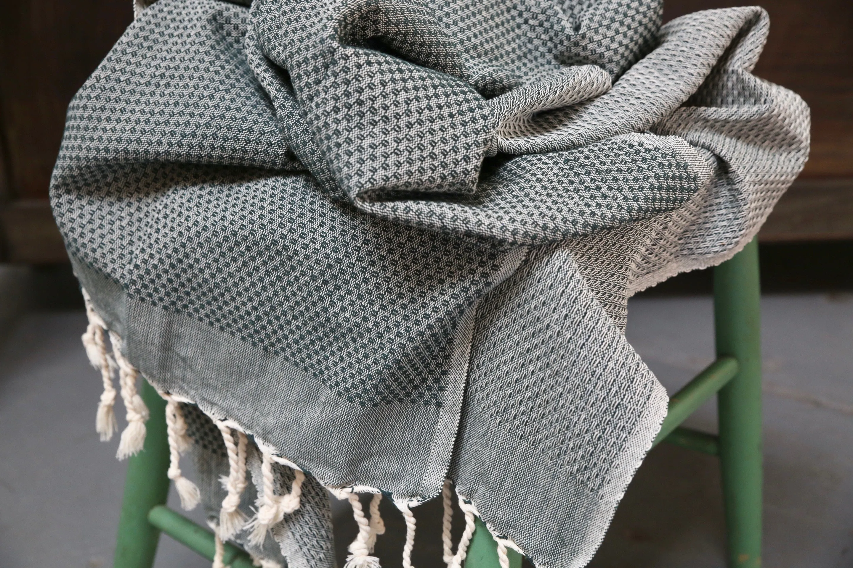 Honeycomb Pestemal Towel in Green