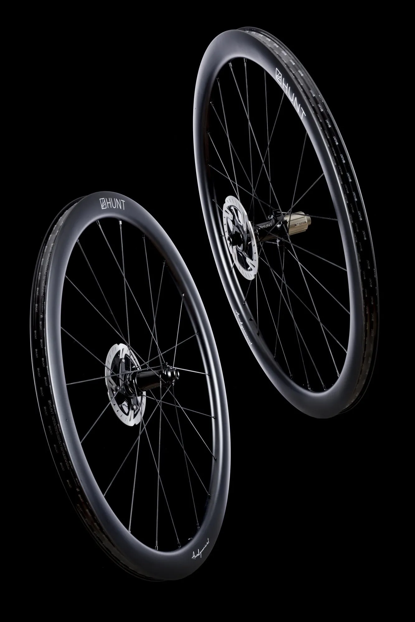 HUNT 44 Aerodynamicist Carbon Disc Single Wheel