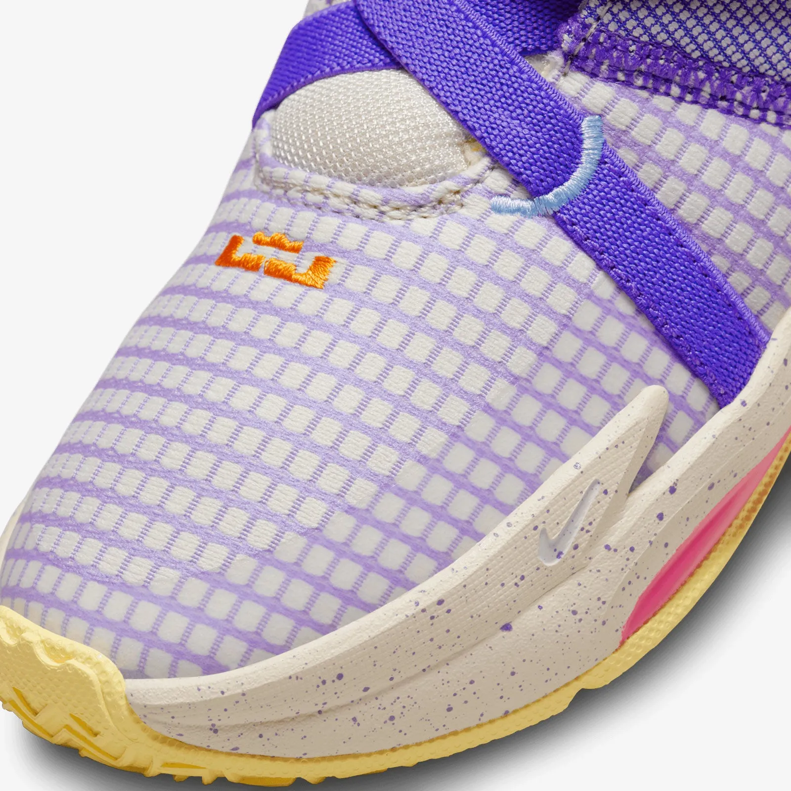 LeBron Witness 7 (PS) - Light Brown/Purple