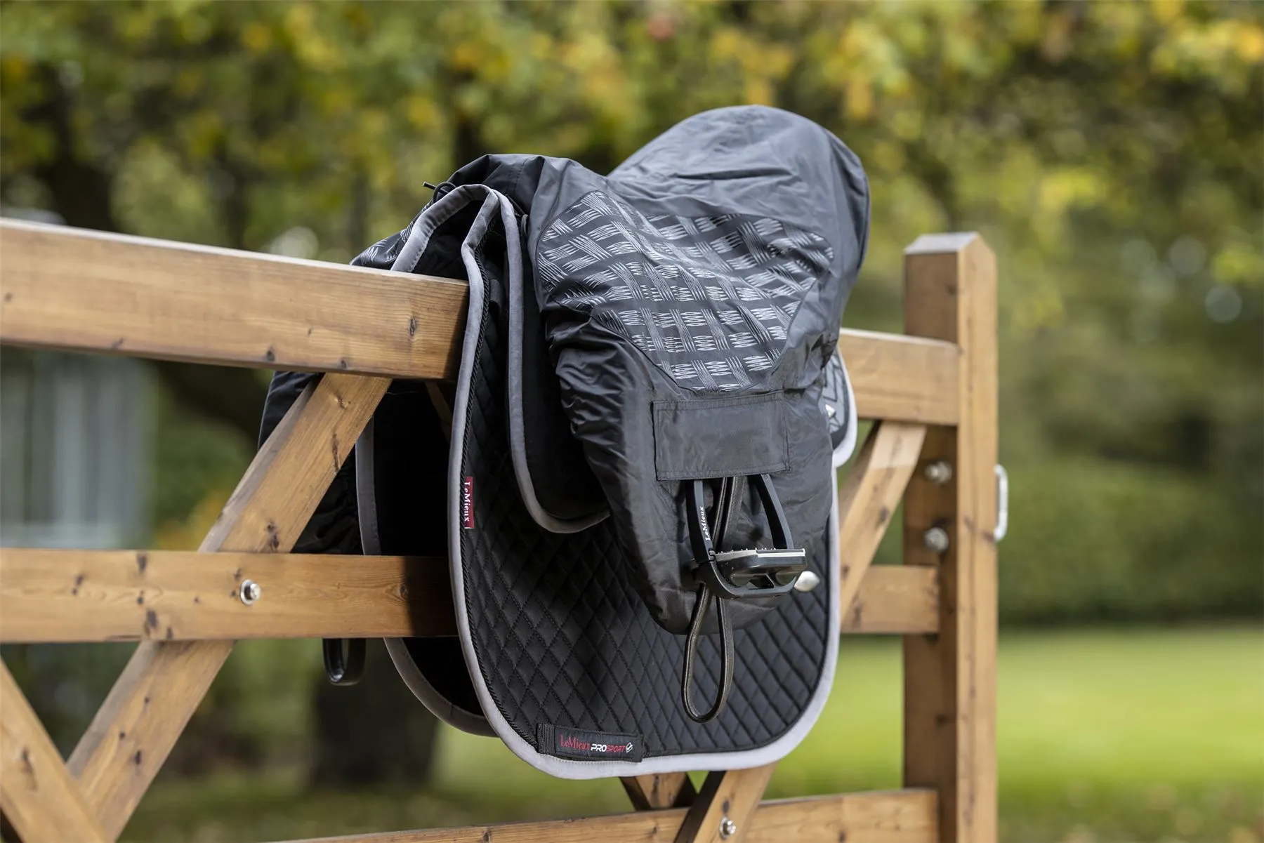 LeMieux Ride On Saddle Cover GP