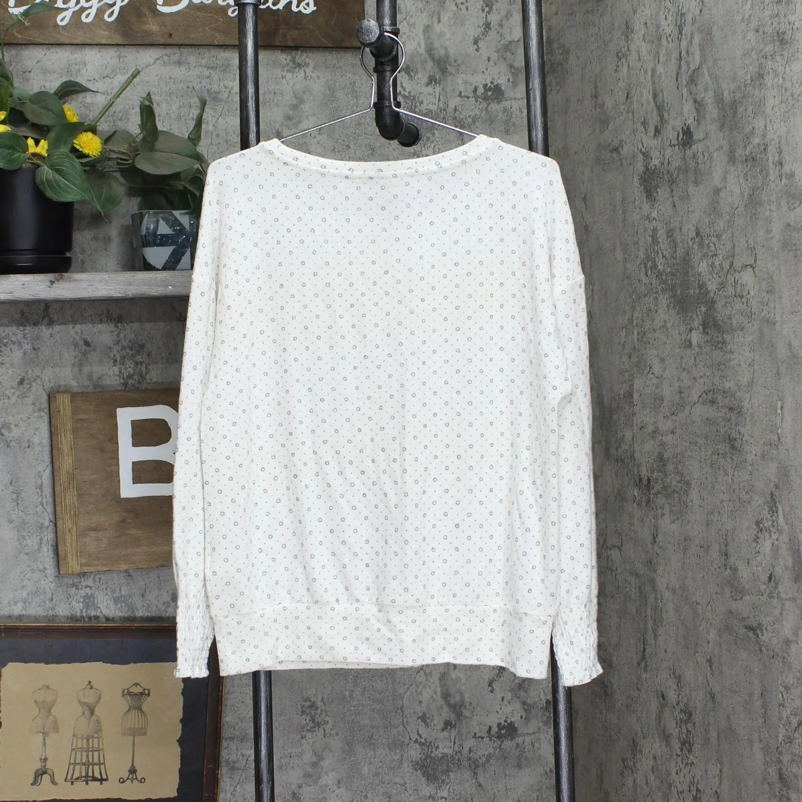 Lucky Brand Long Sleeve Scoop Neck Geo Cloud Jersey Smocking Top Cream Multi M