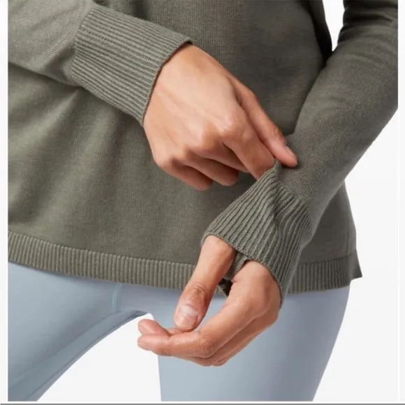 Lululemon Back to Balance Long Sleeve Sweater | Size 8