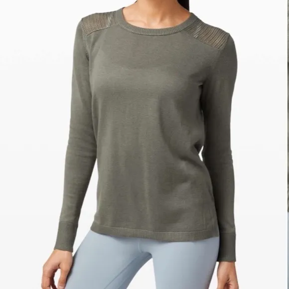 Lululemon Back to Balance Long Sleeve Sweater | Size 8