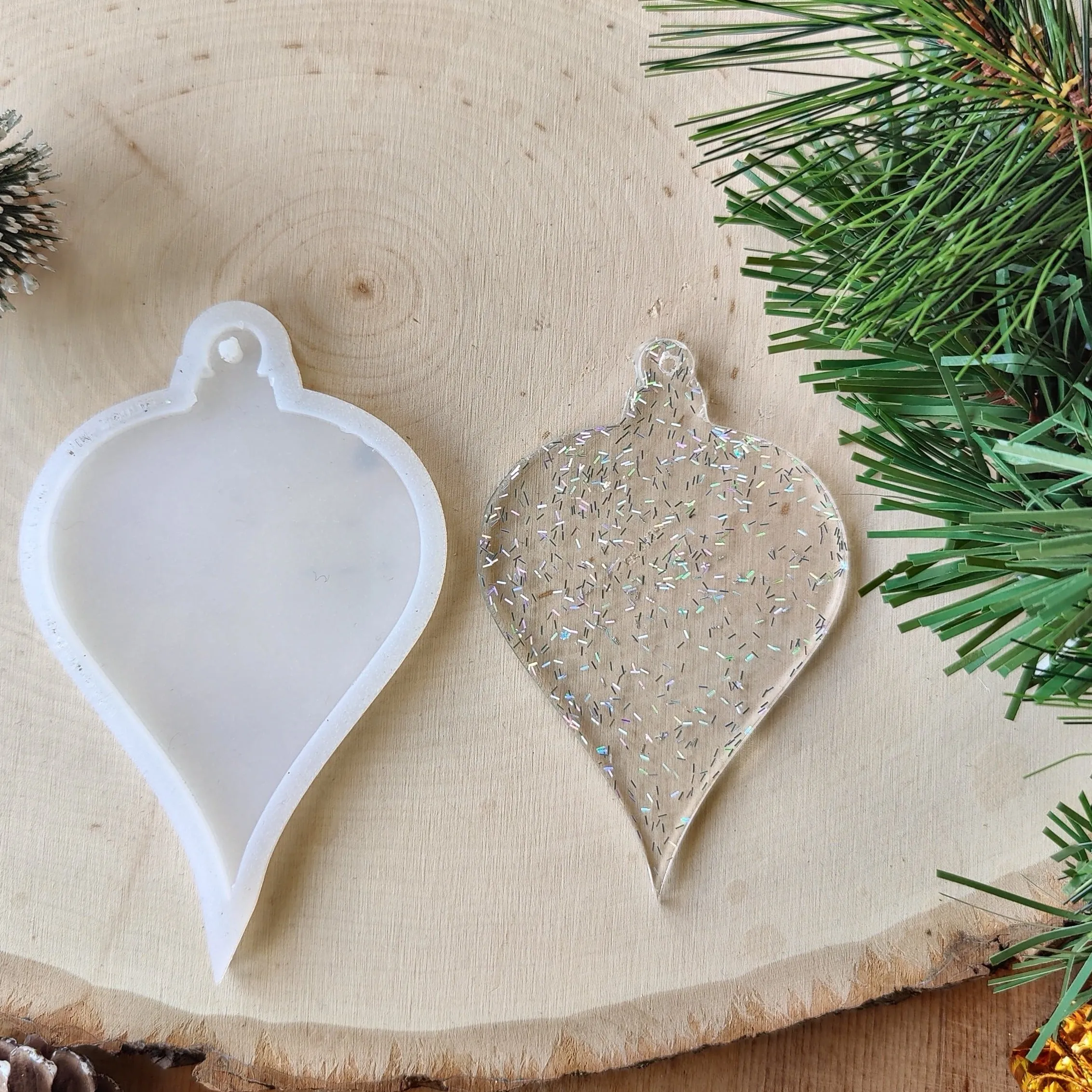 M17 Christmas Hangings Silicone Moulds (3 pieces)