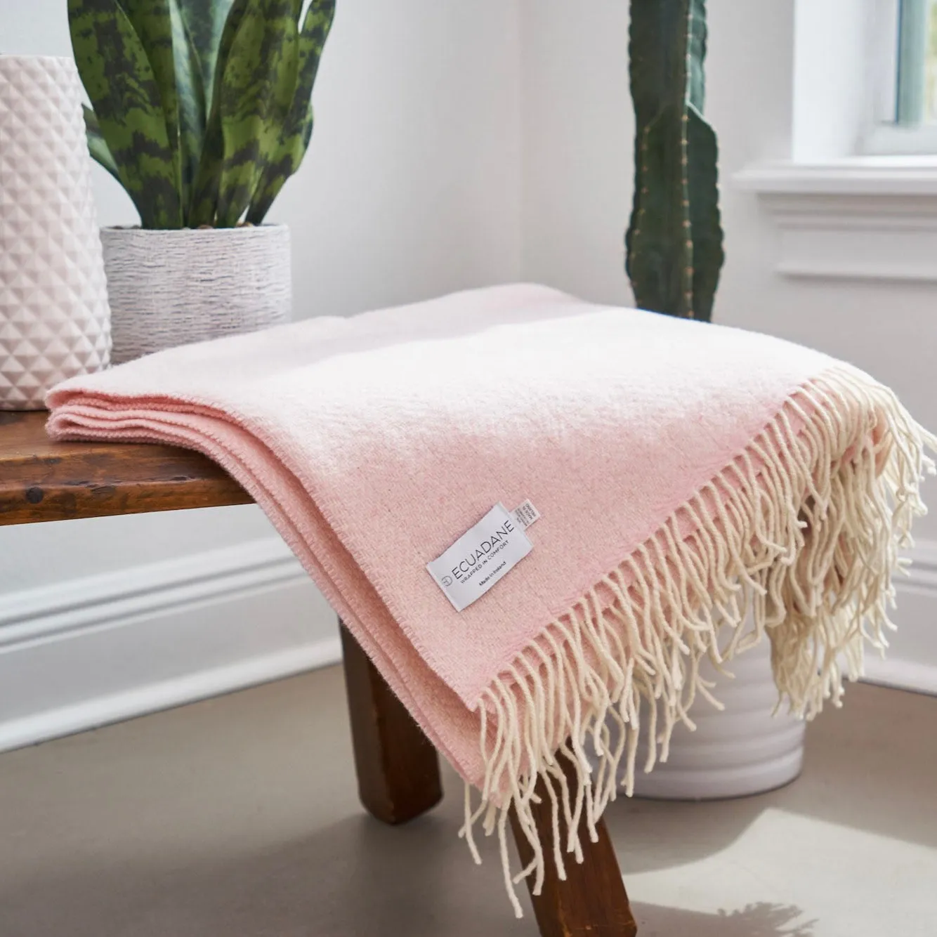 Merino Wool & Cashmere Throw Blanket - Álainn Yew Pink
