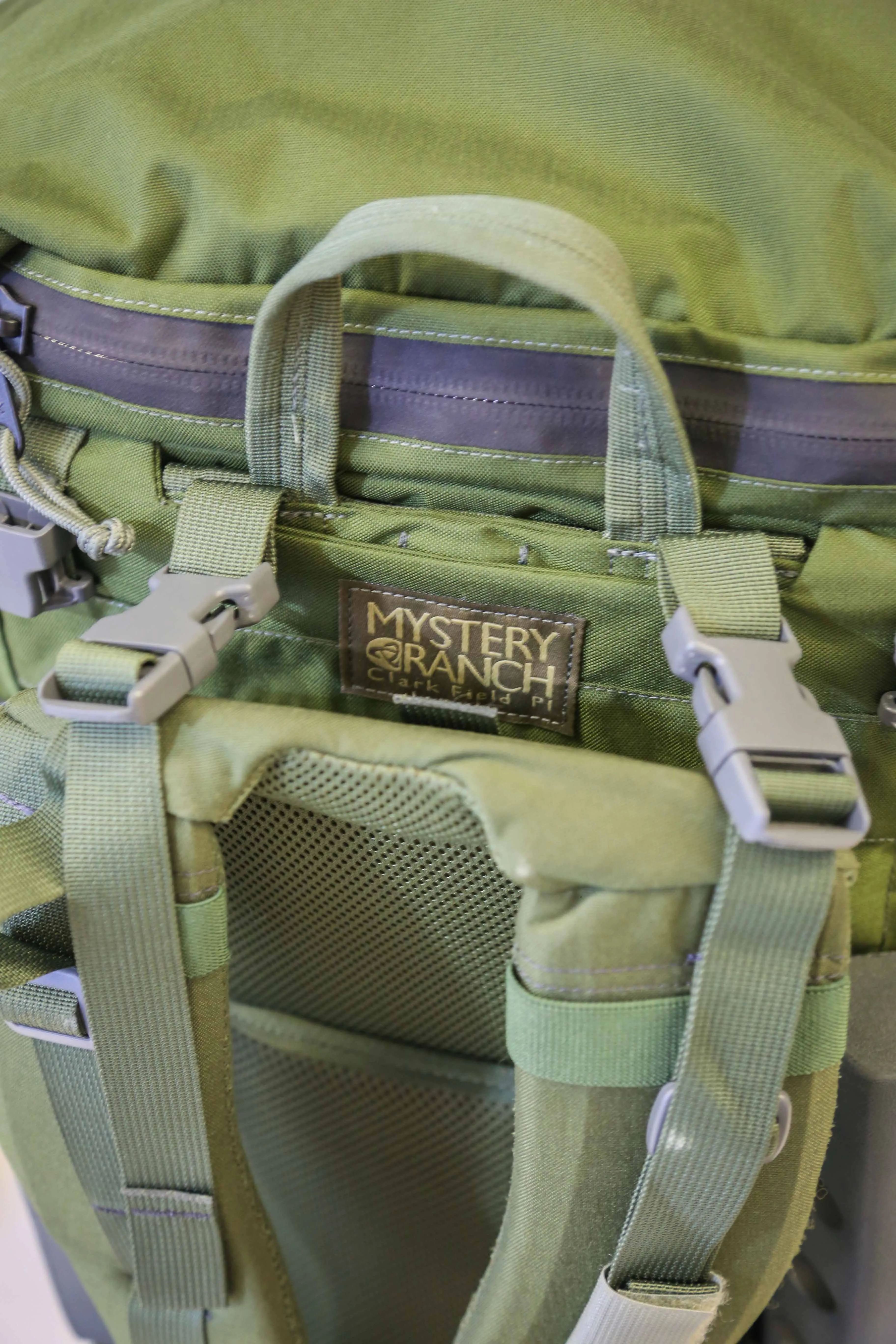 Mystery Ranch Mountain Ruck in Olive Drab Green (Yoke size M)