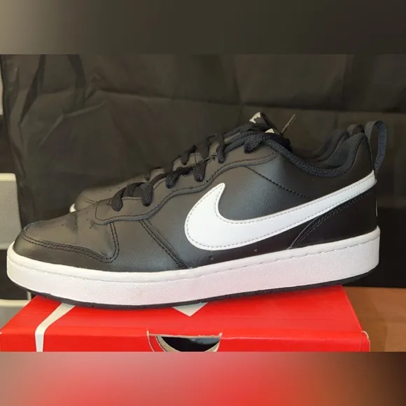 Nike Court Borough Low Recraft- 7Y/W8.5