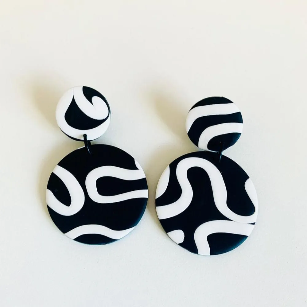 No Shrinking Violet - Songlines Large Earrings