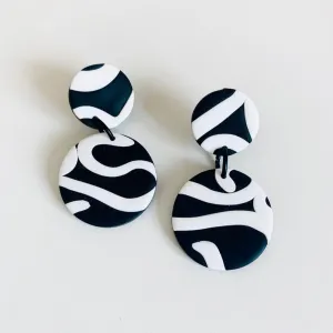 No Shrinking Violet - Songlines Medium Earrings