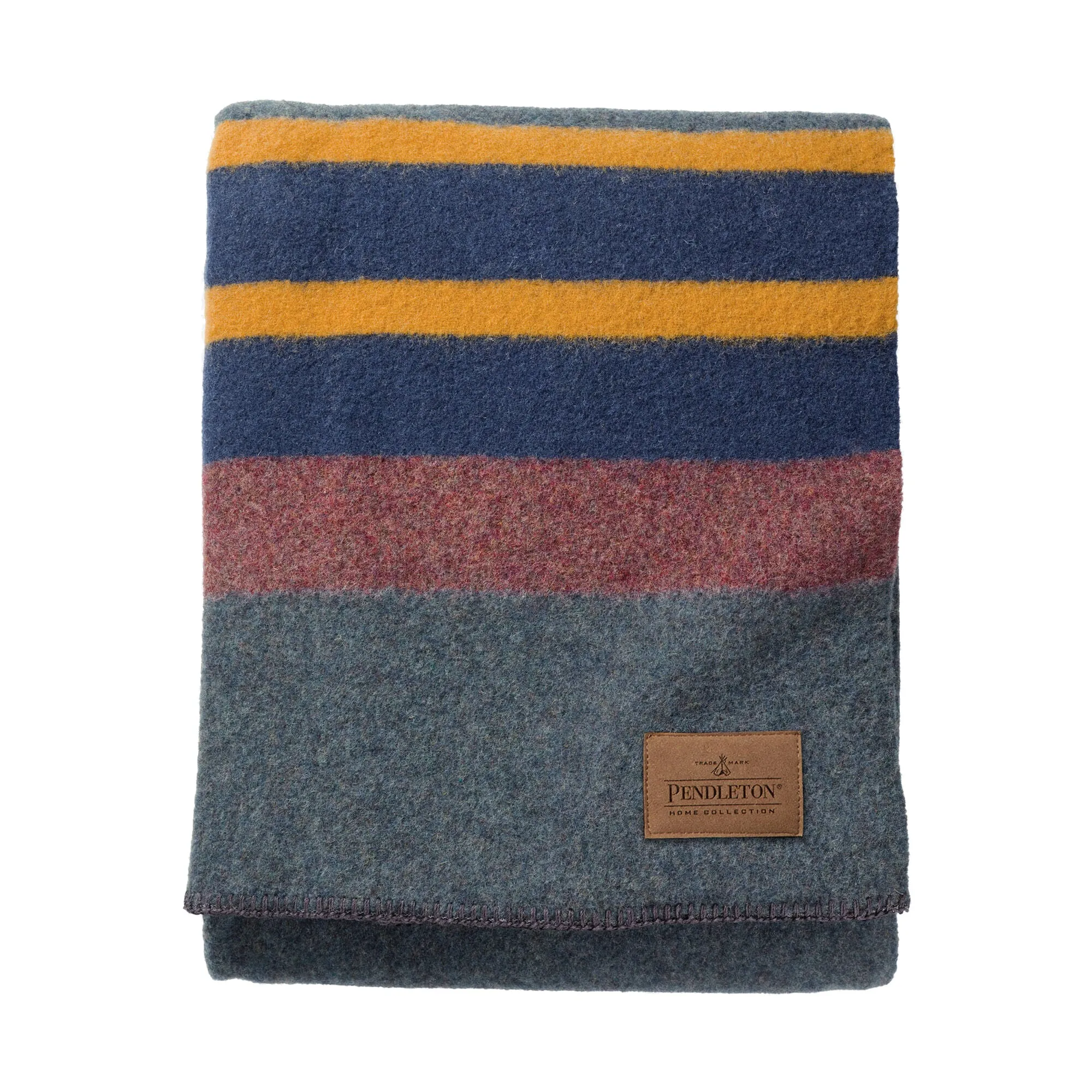 Pendleton® Yakima Camp Lake blanket