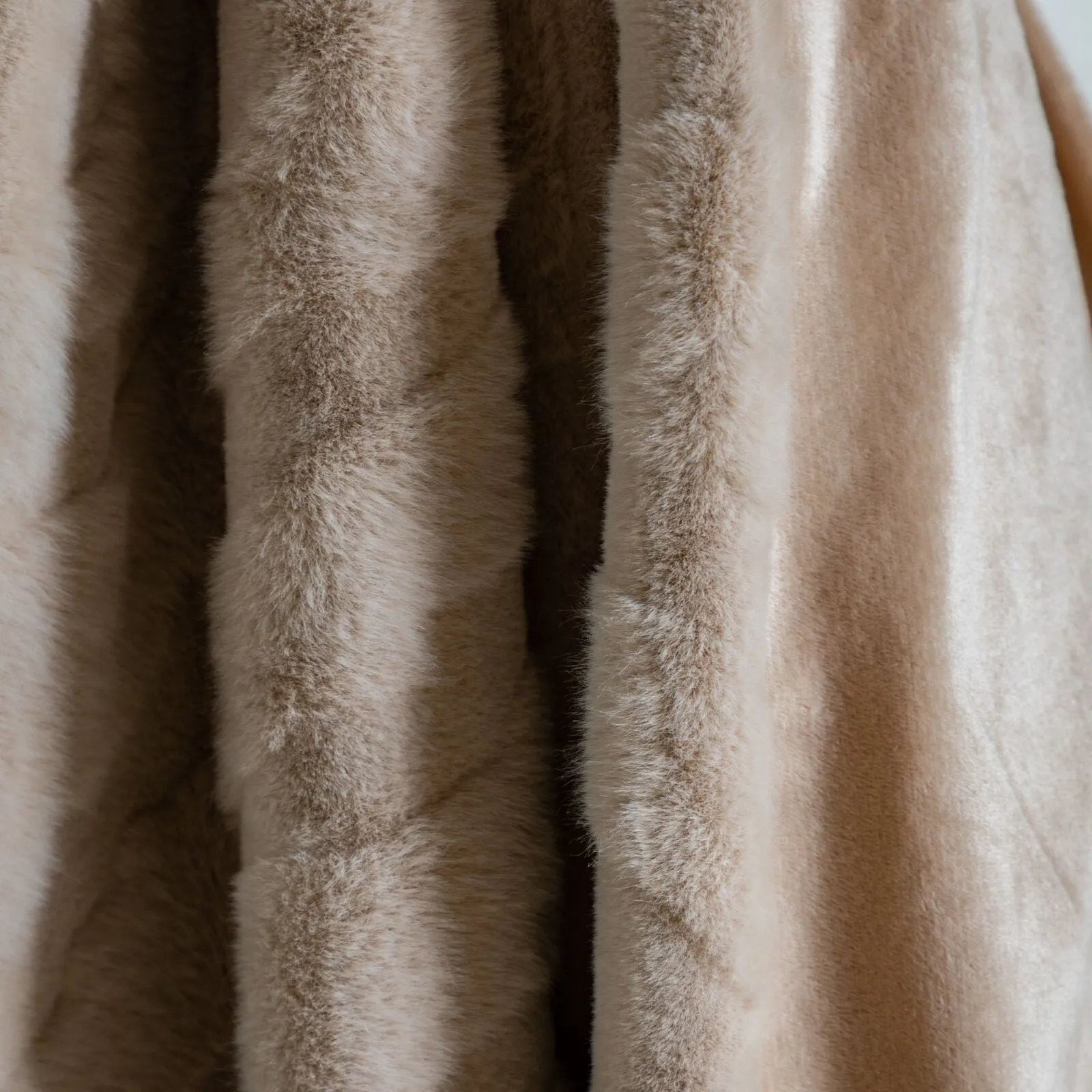 RABBIT Faux Fur Throw