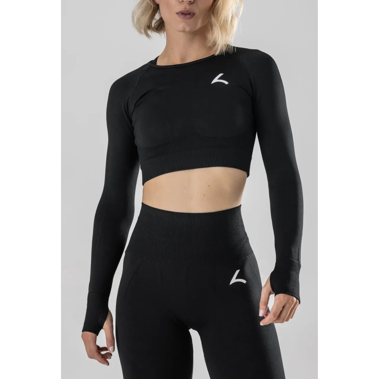 Reeva Performance Longsleeve Crop Top maat Feather