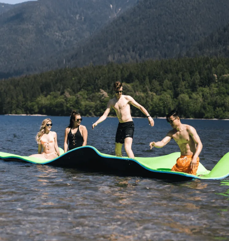 Rosso Floating Fortress - Floating Mat for Lake