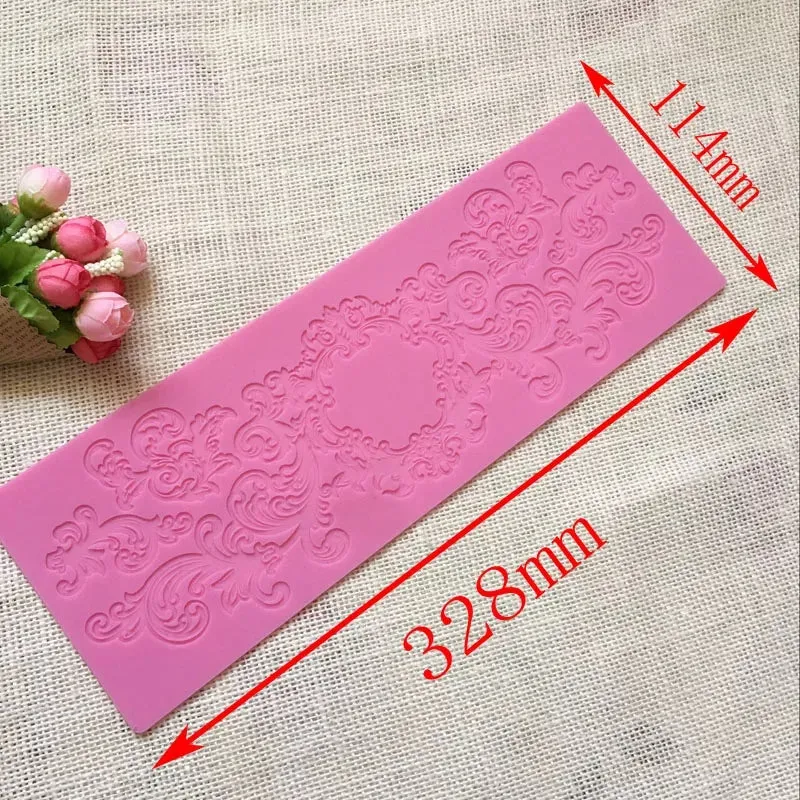 SCROLLS CAKE LACE MAT