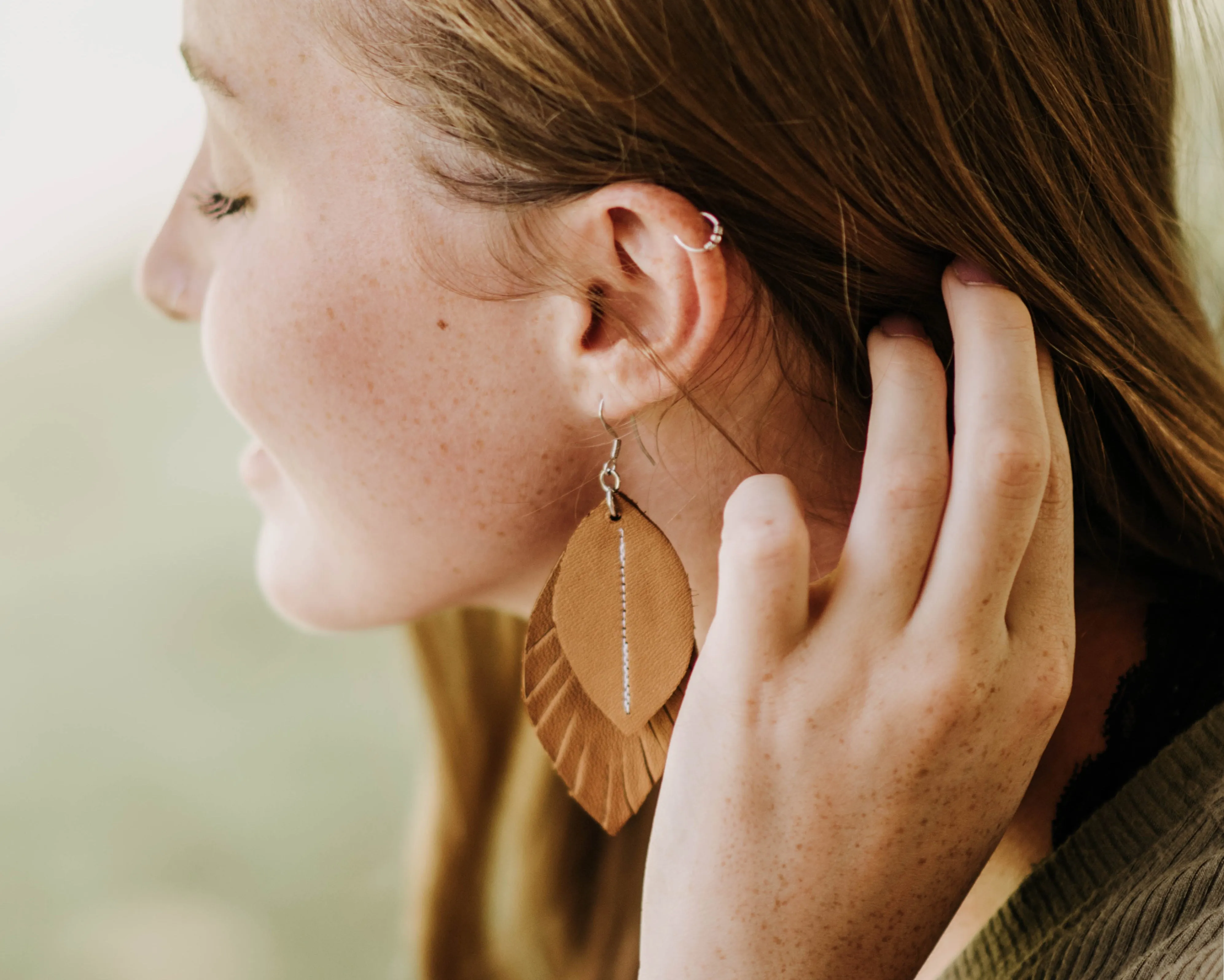 Single-Tone Feather Earrings - Coffee