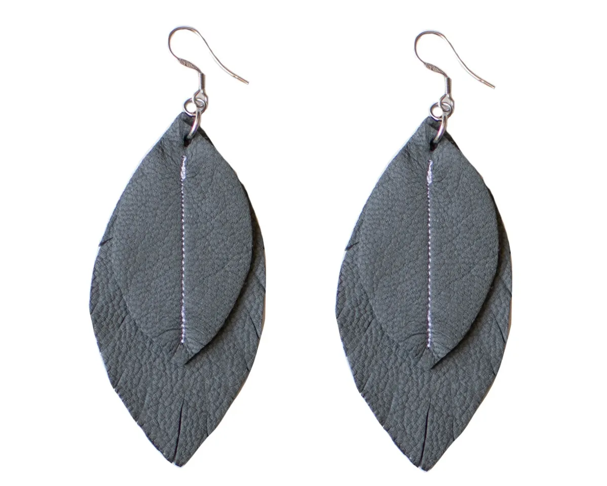 Single-Tone Feather Earrings - Grey