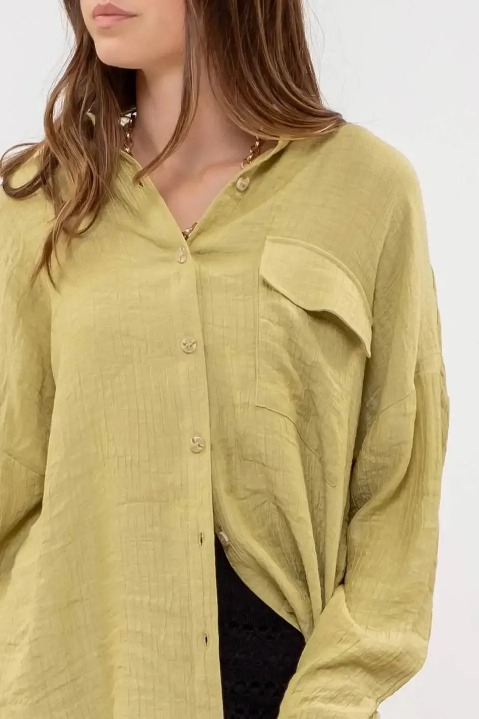 SOLID LIGHTWEIGHT BUTTON DOWN SHIRT