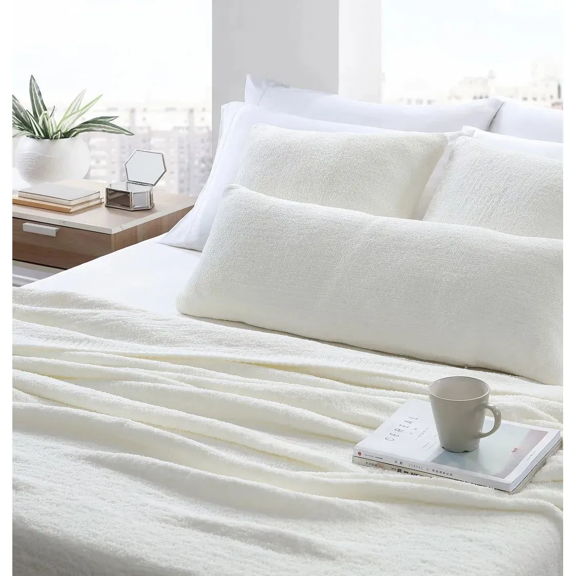 Sunday Citizen Off White Snug Queen Size Bed Blanket