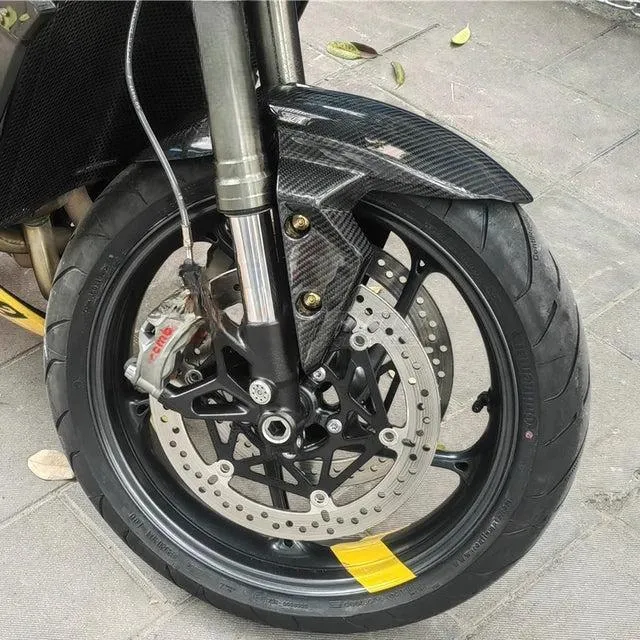 Triumph Street Triple 765 Rs Carbon  Triumph Street Triple 765 Rs 2020 - Front