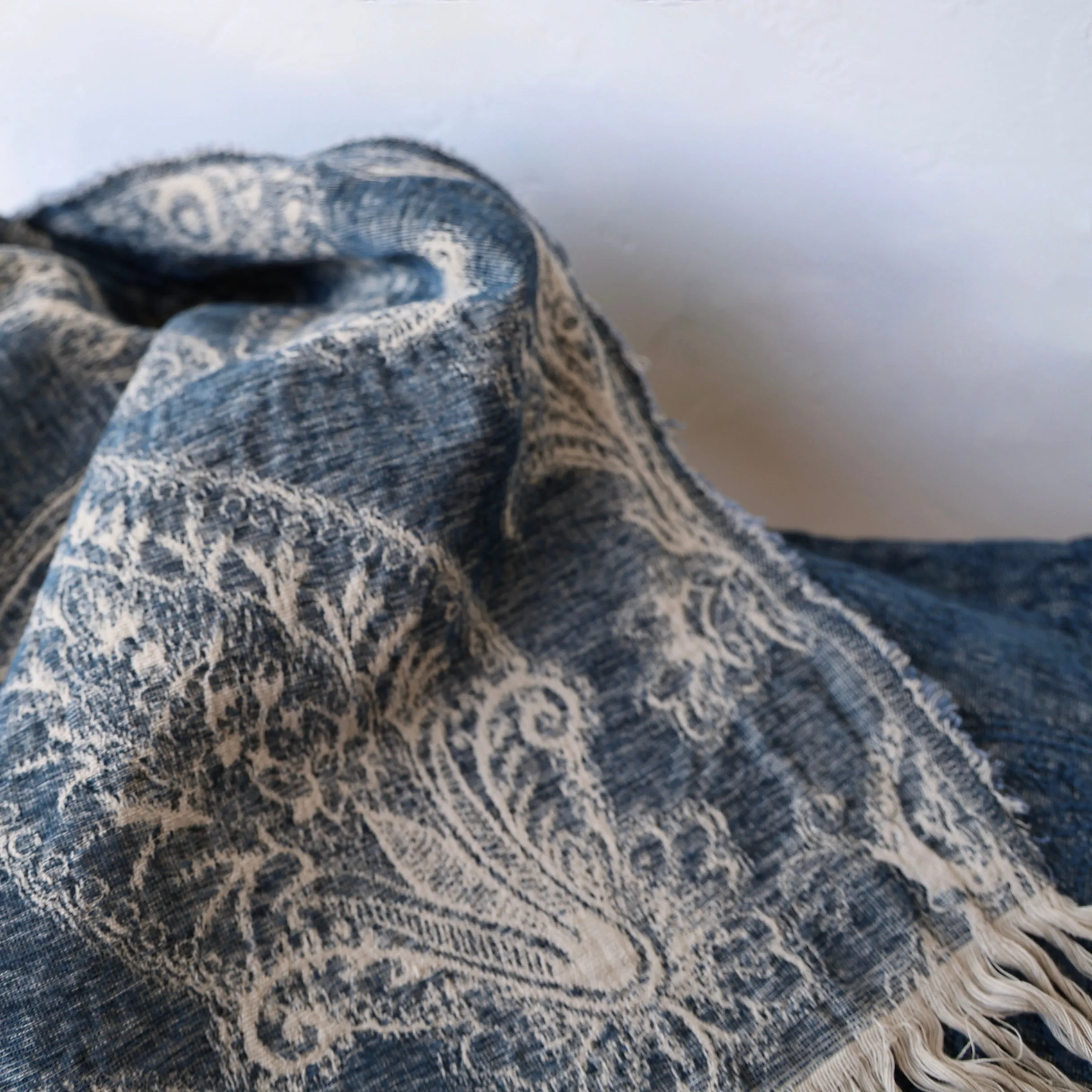 Uniq'uity Savery Throw - Denim