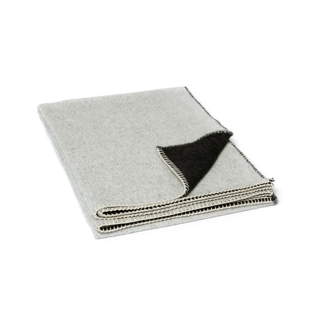 Yin Reversible Throw